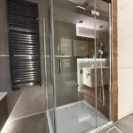 דירה Modern